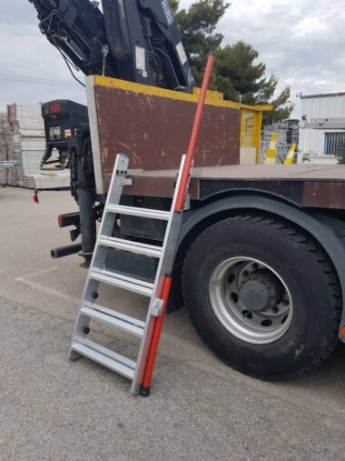 Acheter une échelle d'accès camion – FORTAL – Comparer nos prix attractifs
