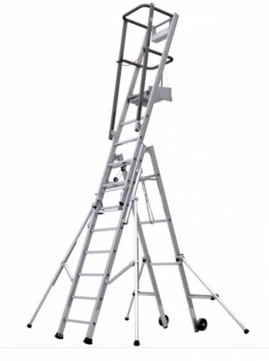 Acheter une échelle autostable tout aluminium sous plafond de Tubesca-Comabi - LA PLUS GRANDE HAUTEUR