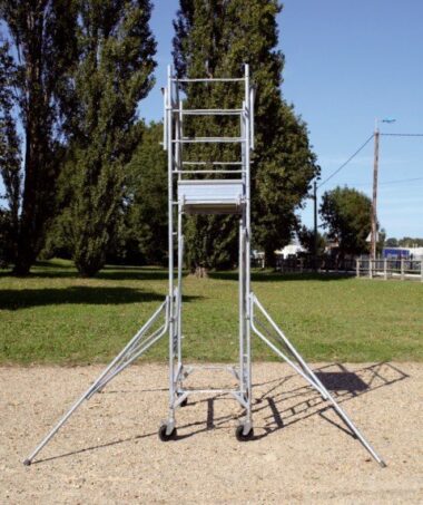 ECHAFAUDAGE ROULANT JUNIOR BANCHE TUBESCA-COMABI ACIER