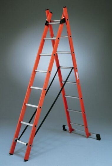 Echelle isolante transformable 2 plans Tubesca-Comabi en fibre de verre / Aluminium