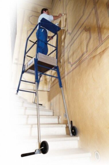 Acheter une plateforme d'escalier Helis réglable de Tubesca-Comabi - Comparer nos prix cassés