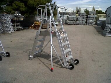 Acheter une plateforme réglable en hauteur de type entre banche - Fortal - Comparer nos prix