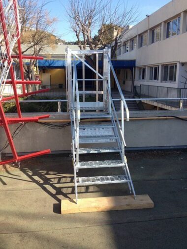 Escaliers de chantier - volée inclinable - Adaptable sur tous les niveaux