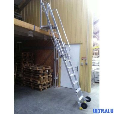 Echelle d'accès dalle réglable à marches en aluminium SPE