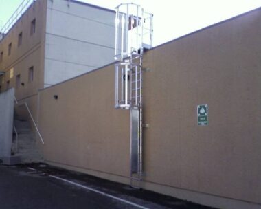 Echelle à crinoline standard SPE de 1.70 à 8.00 m sans changement de volée