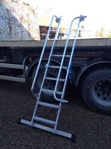 OU ACHETER ECHELLE D'ACCES REMORQUE , EQUIPEMENT DE CAMION