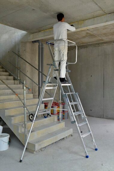 PLATEFORME DE TRAVAIL RÉGLABLE EN HAUTEUR MOINS CHER